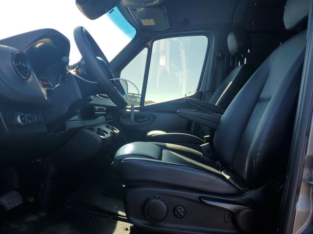 2023 Mercedes Benz Sprinter 2500 Delivery Van - Image 7