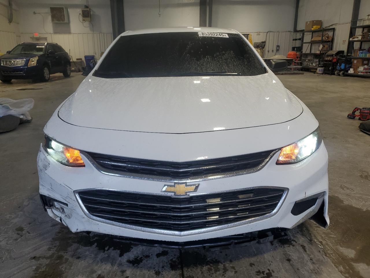 2017 Chevrolet Malibu Ls - Фото 5