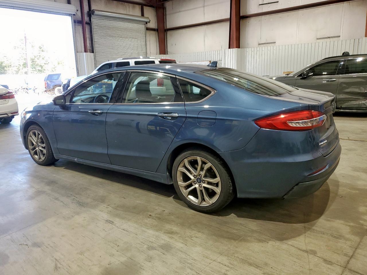 2019 Ford Fusion Sel - Фото 2