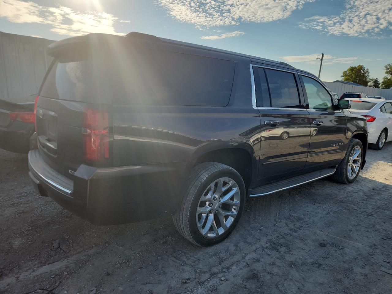 2018 Chevrolet Suburban K1500 Premier - Фото 3