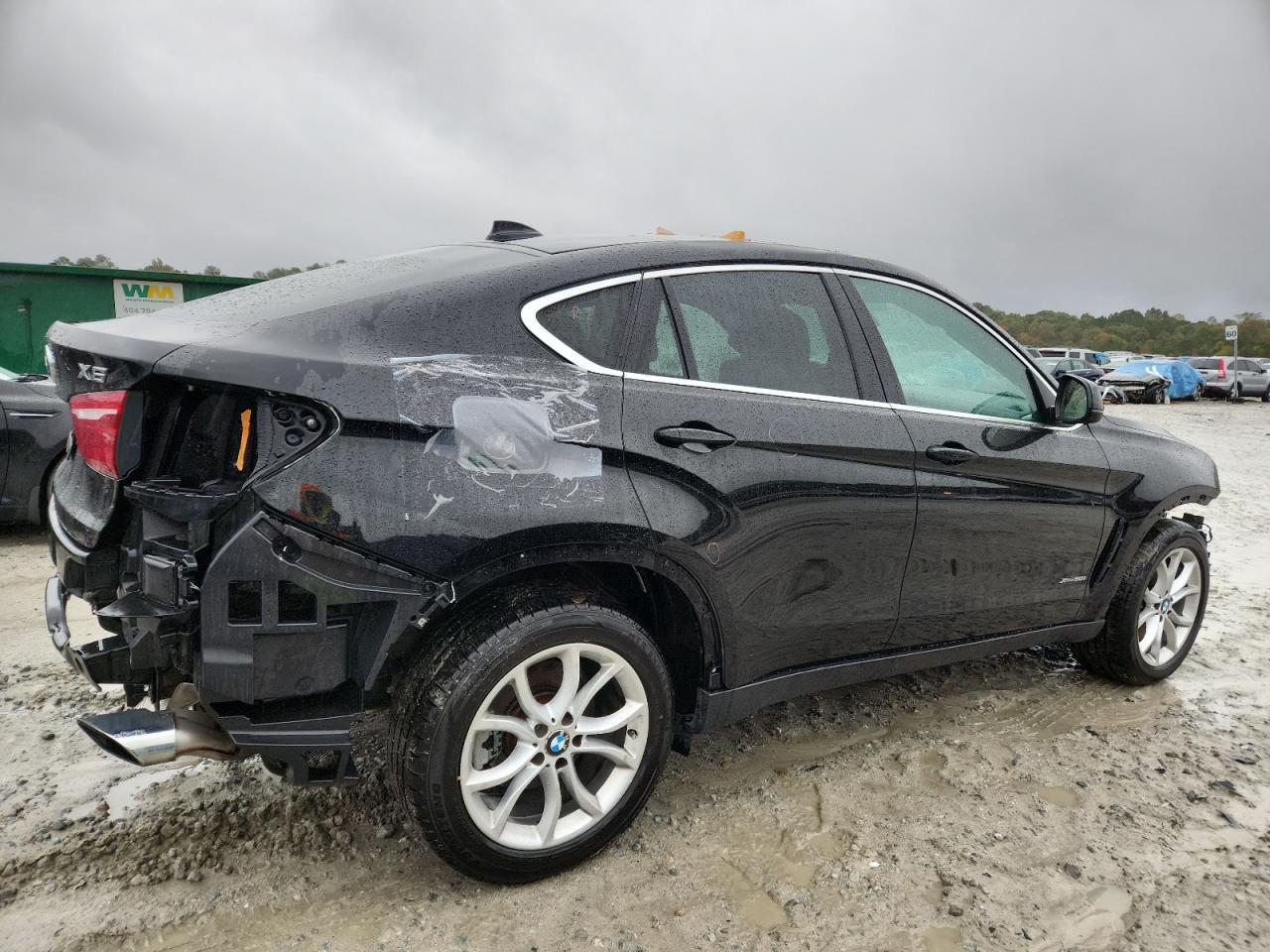 2015 BMW X6 xDrive50I - Фото 3