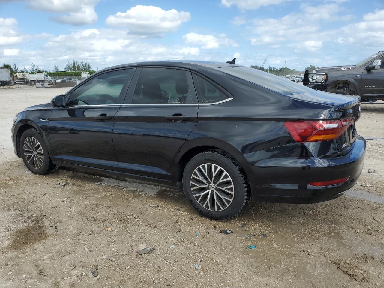 2019 Volkswagen Jetta Sel - Фото 2