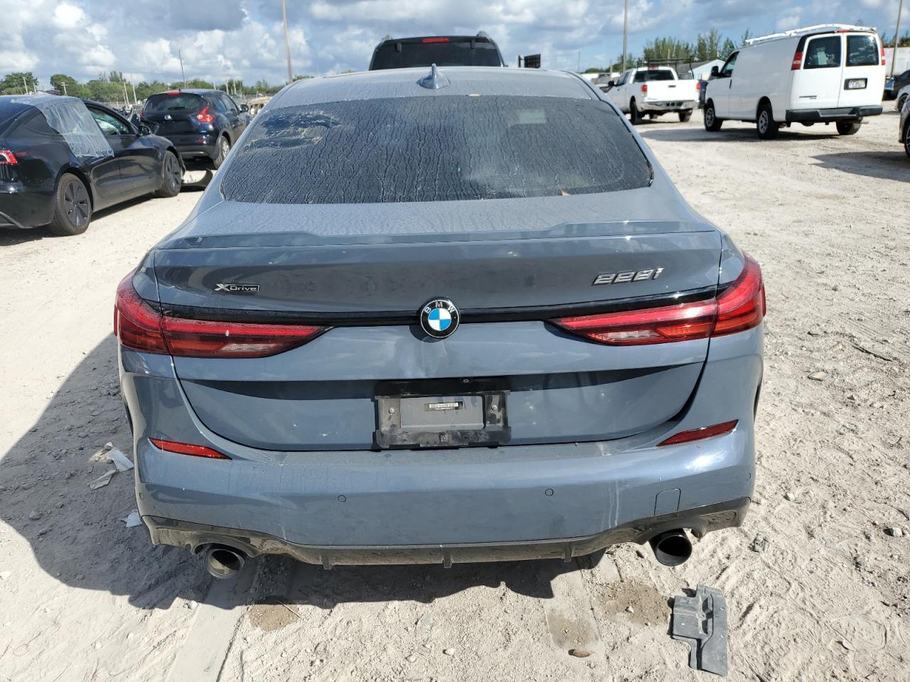 2022 BMW 228Xi - Фото 6