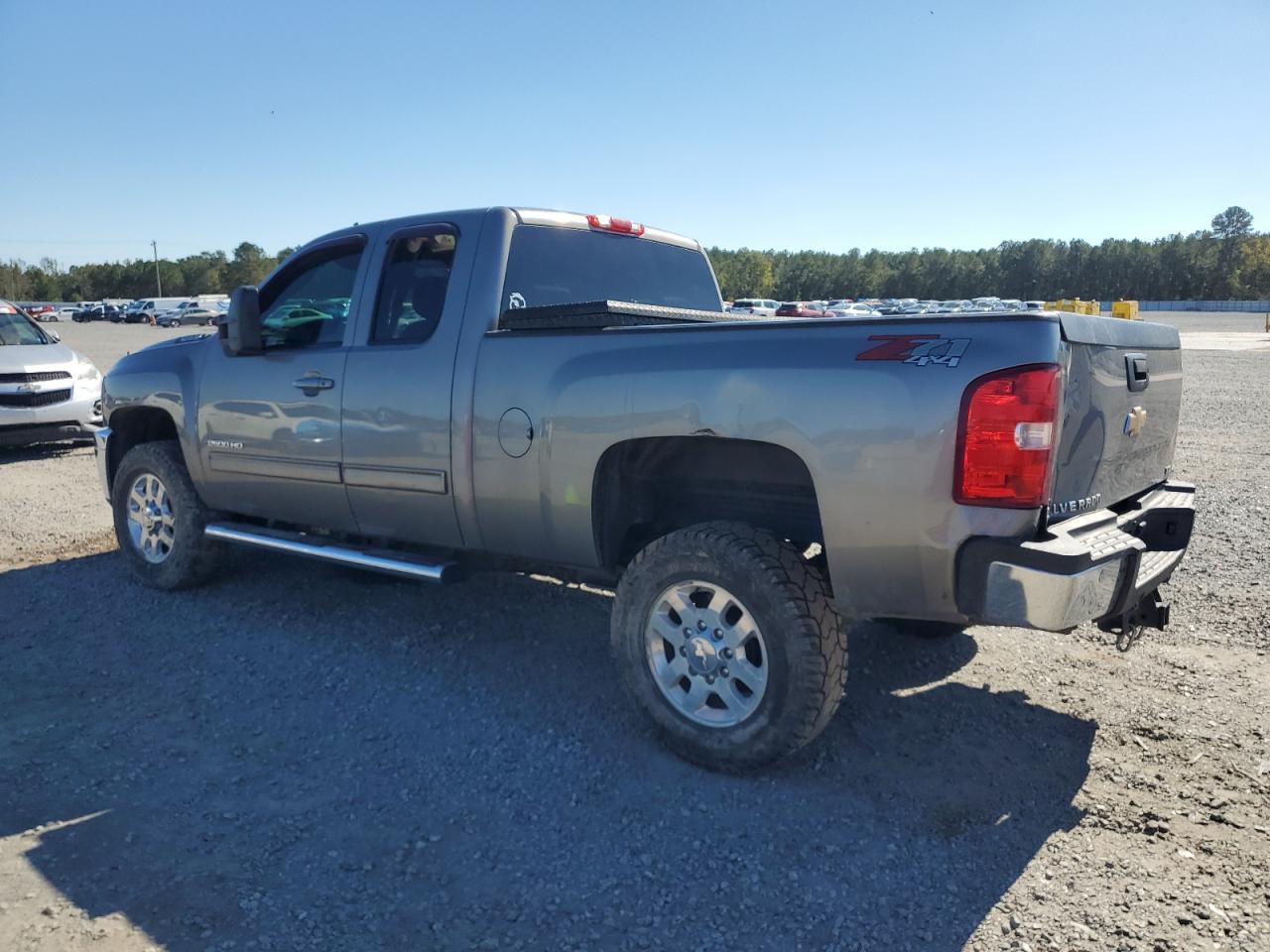 2012 Chevrolet Silverado K2500 Heavy Duty Ltz - Image 2