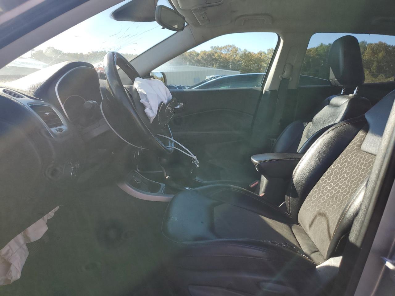 2018 Jeep Compass Latitude - Фото 7