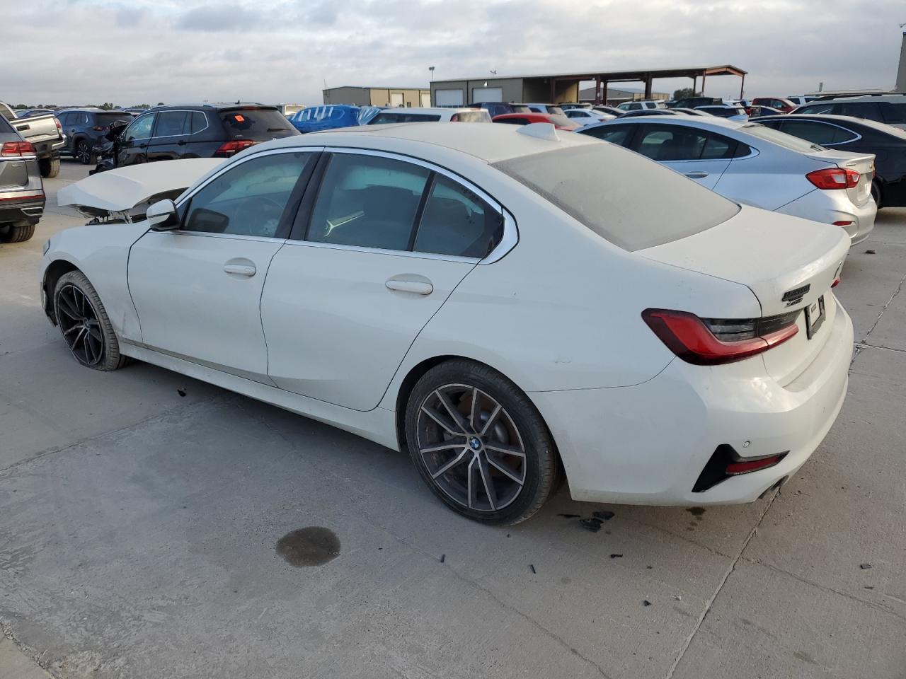 2021 BMW 330Xi - Image 2