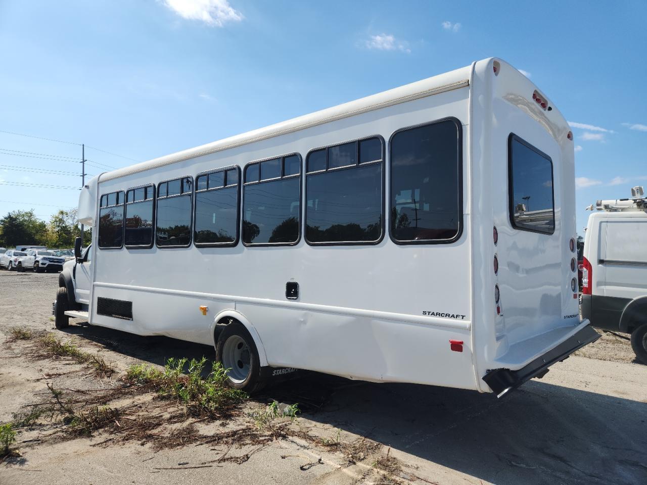 2022 Ford F550 Super Duty - Фото 2