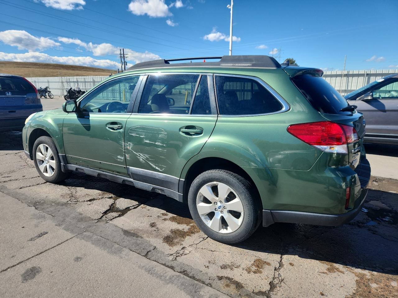 2012 Subaru Outback 3.6R Limited - Фото 2