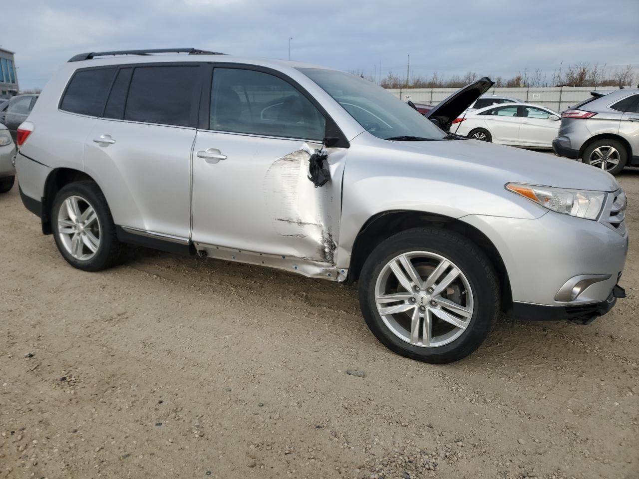 2011 Toyota Highlander Base - Image 4