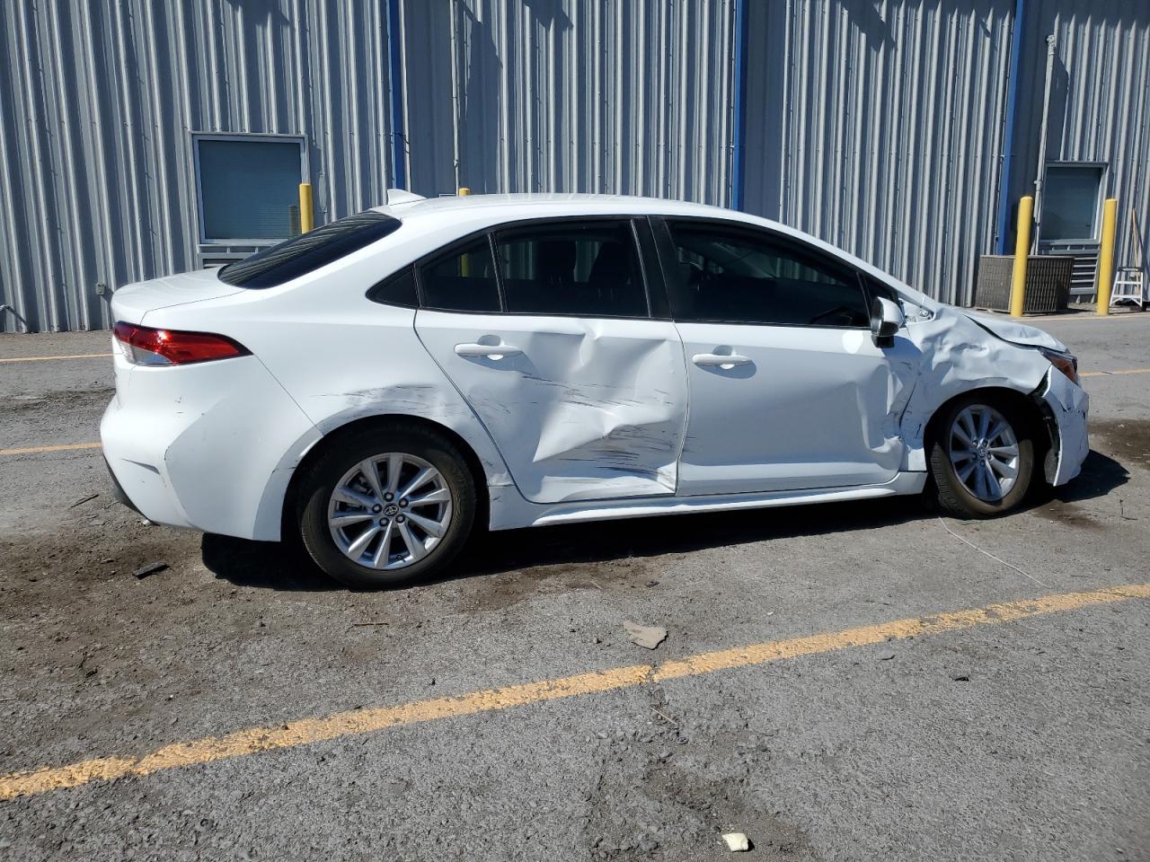 2024 Toyota Corolla Le - Фото 3