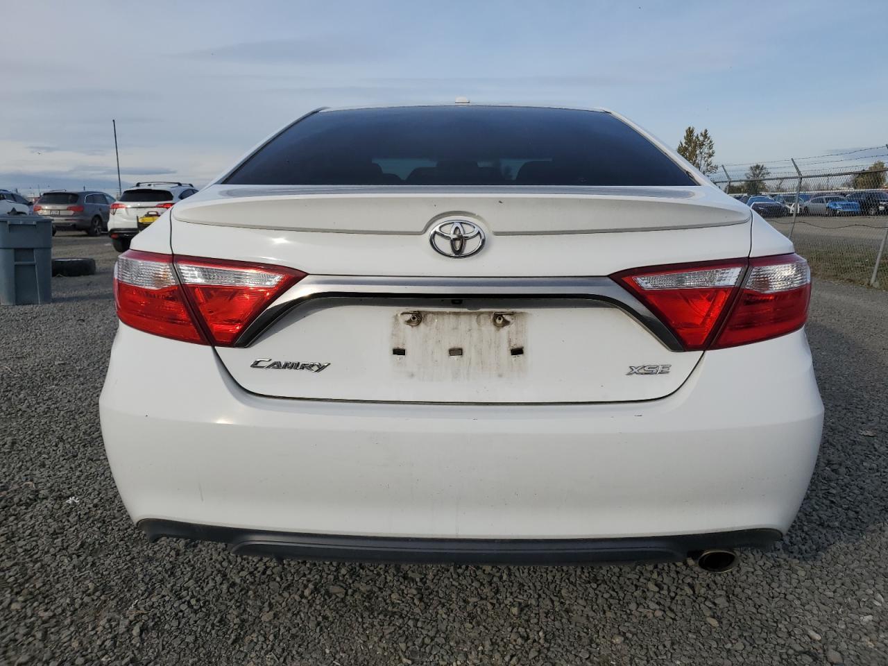 2016 Toyota Camry Le - Image 6