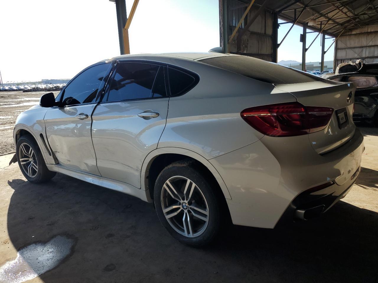 2016 BMW X6 xDrive35I - Фото 2