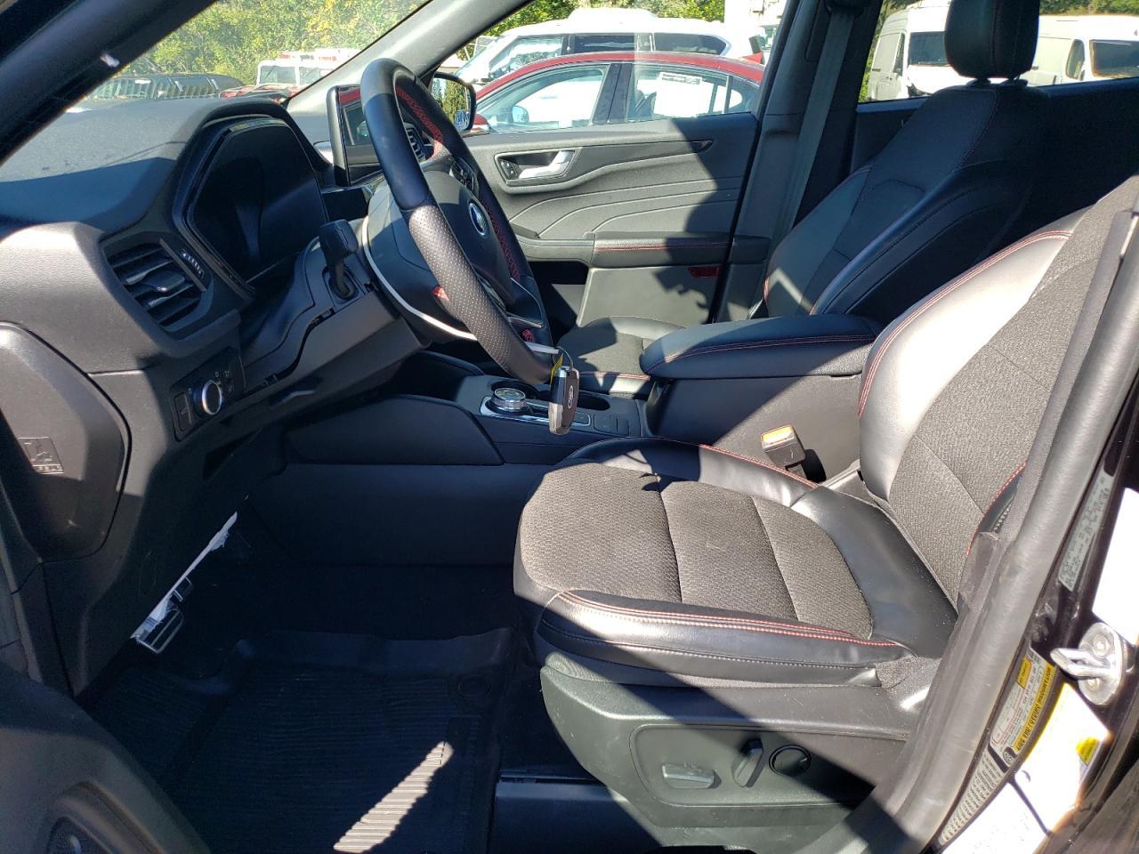 2023 Ford Escape St Line - Фото 7