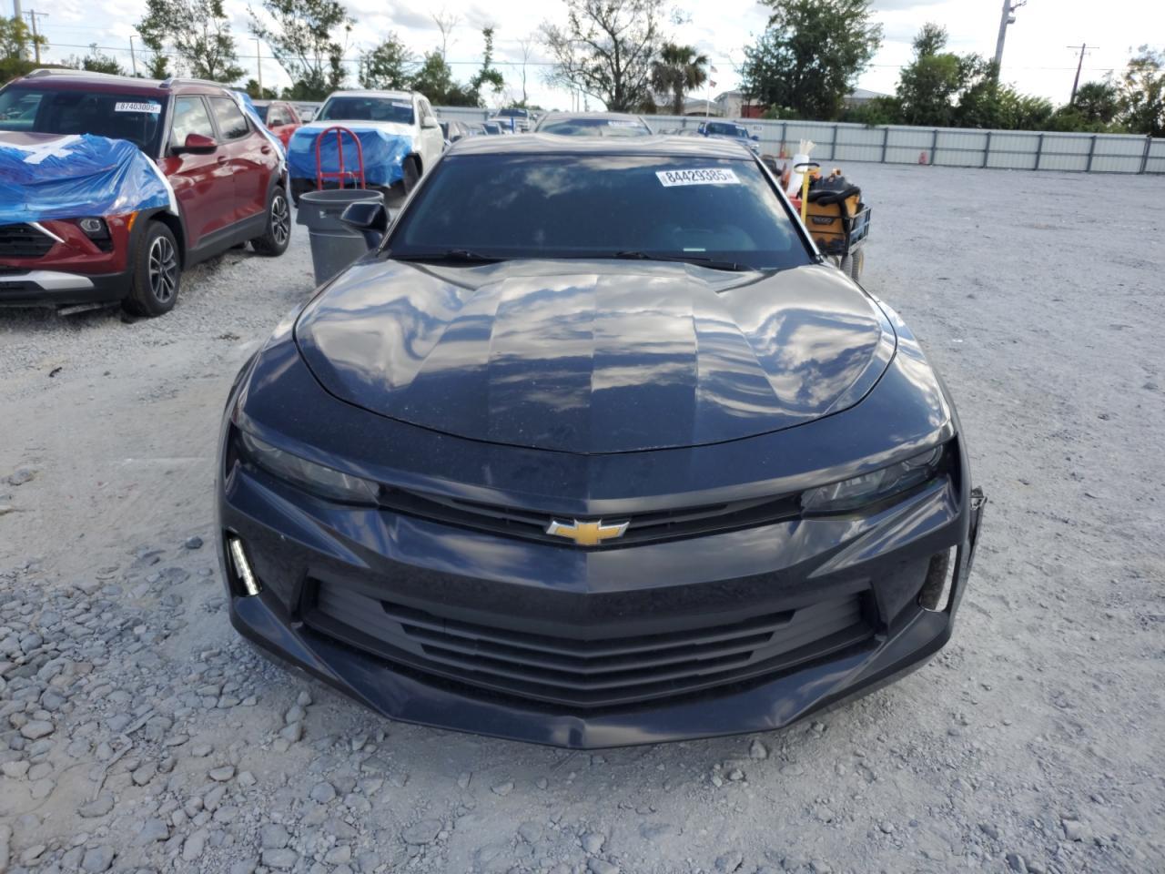 2017 Chevrolet Camaro Lt - Image 5