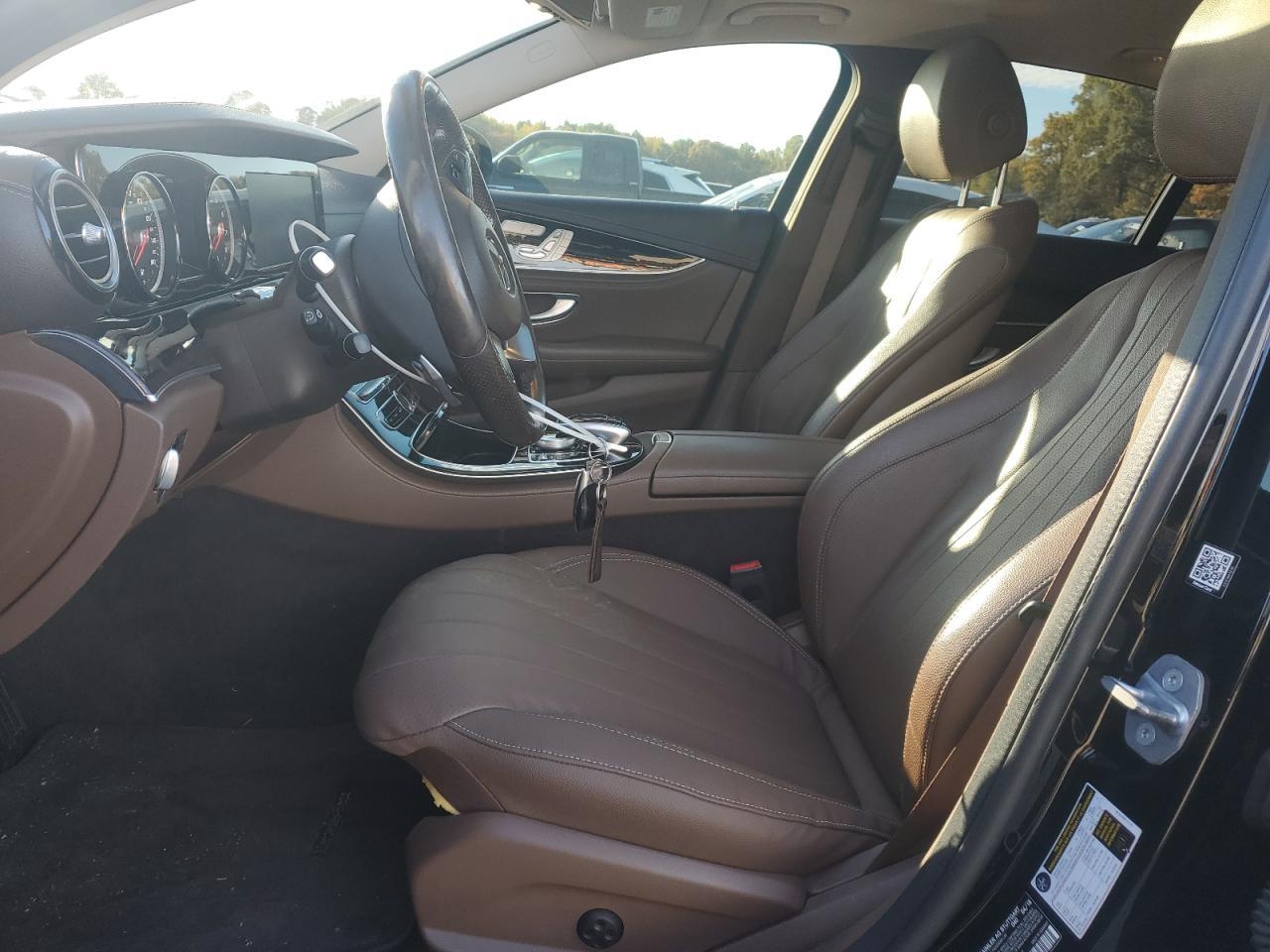 2018 Mercedes-Benz E 300 4Matic - Фото 7