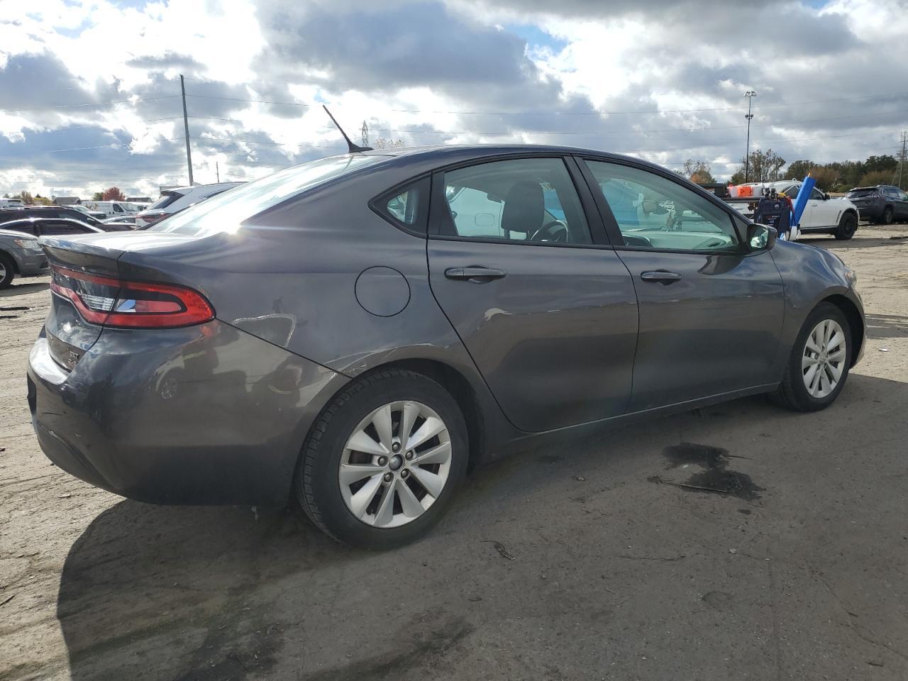 2014 Dodge Dart Sxt - Image 3