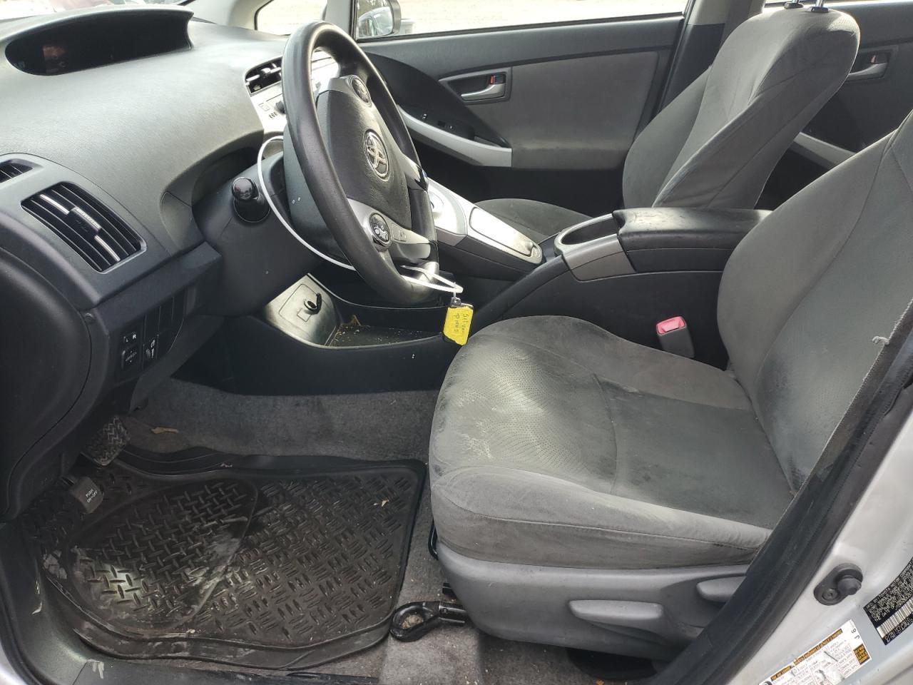 2012 Toyota Prius - Фото 7