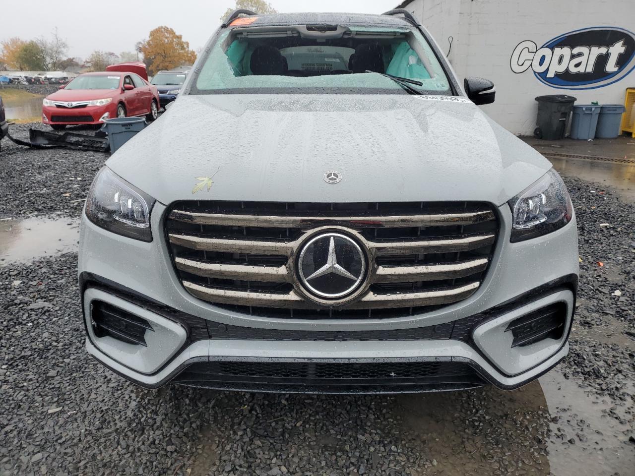 2025 Mercedes-Benz Gls 450 4Matic - Image 5