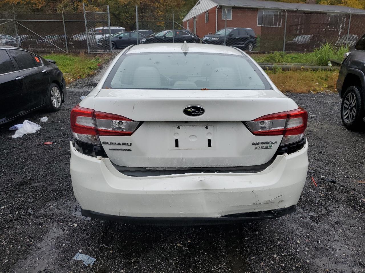 2017 Subaru Impreza Premium Plus - Image 6