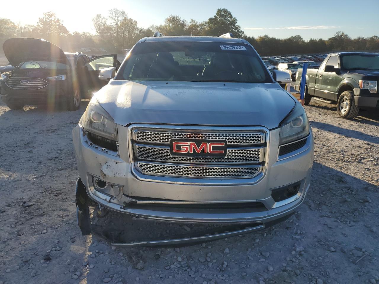 2014 GMC Acadia Denali - Image 5
