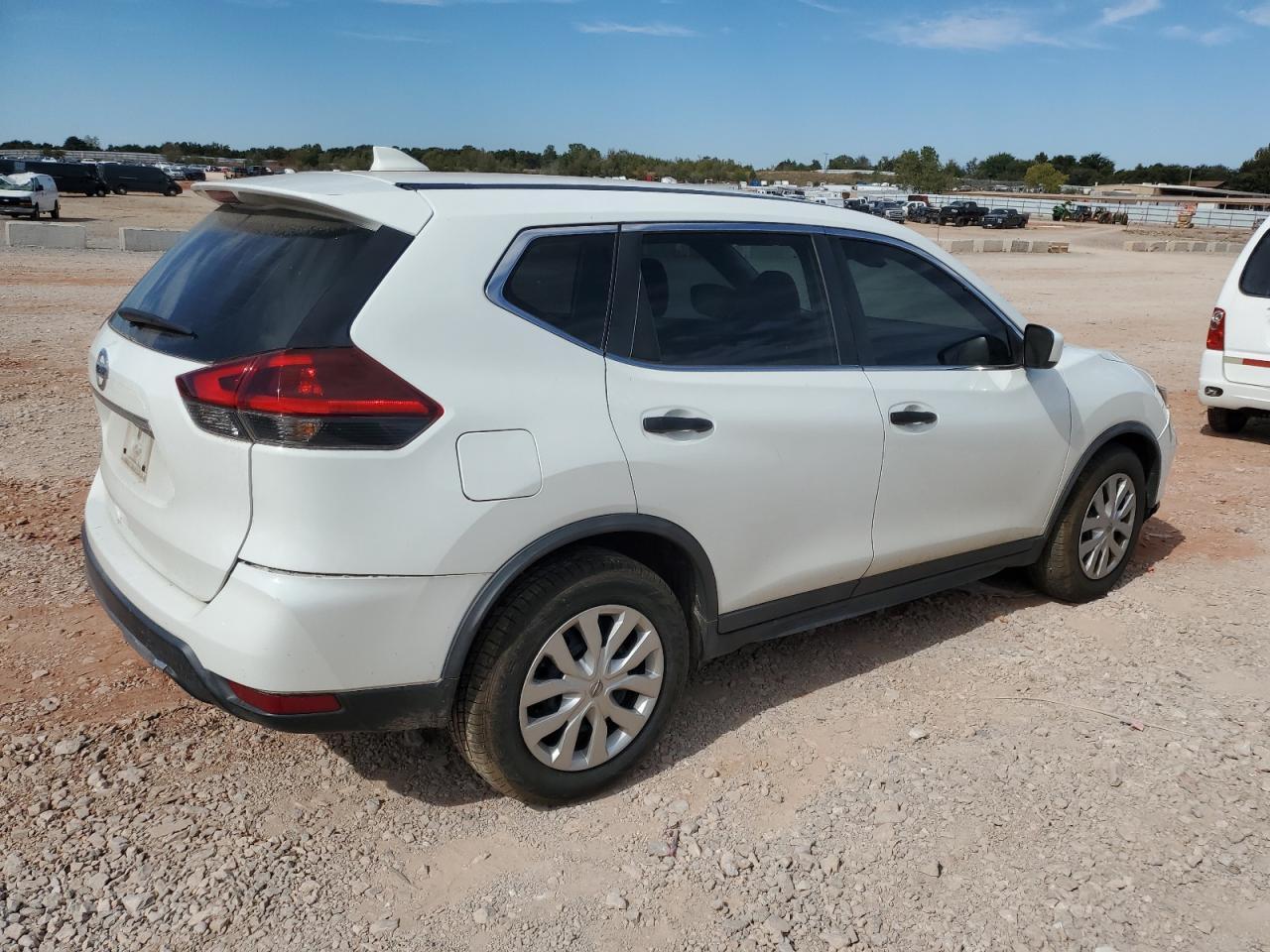 2020 Nissan Rogue S - Фото 3