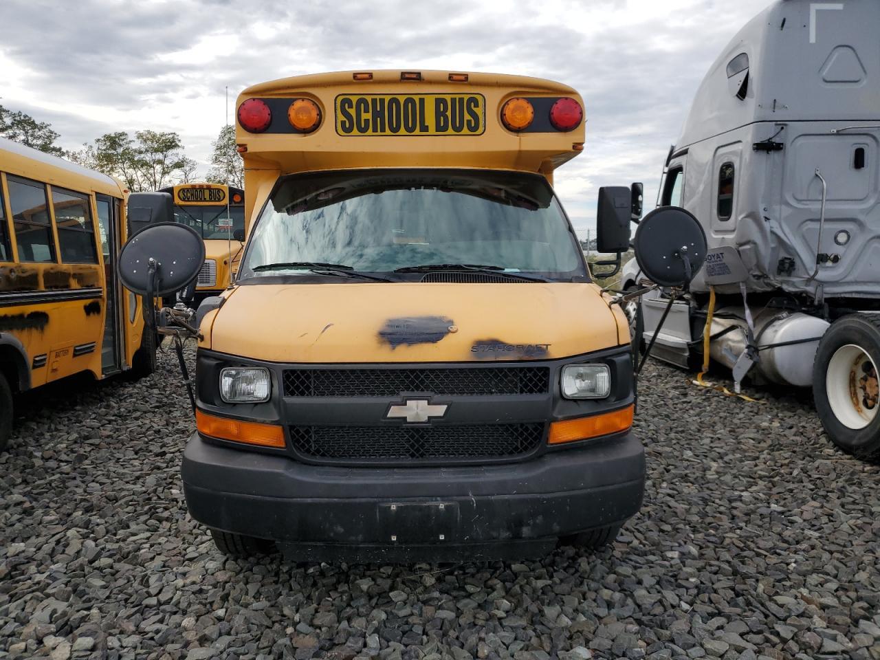 2009 Chevrolet Express G3500 - Image 5