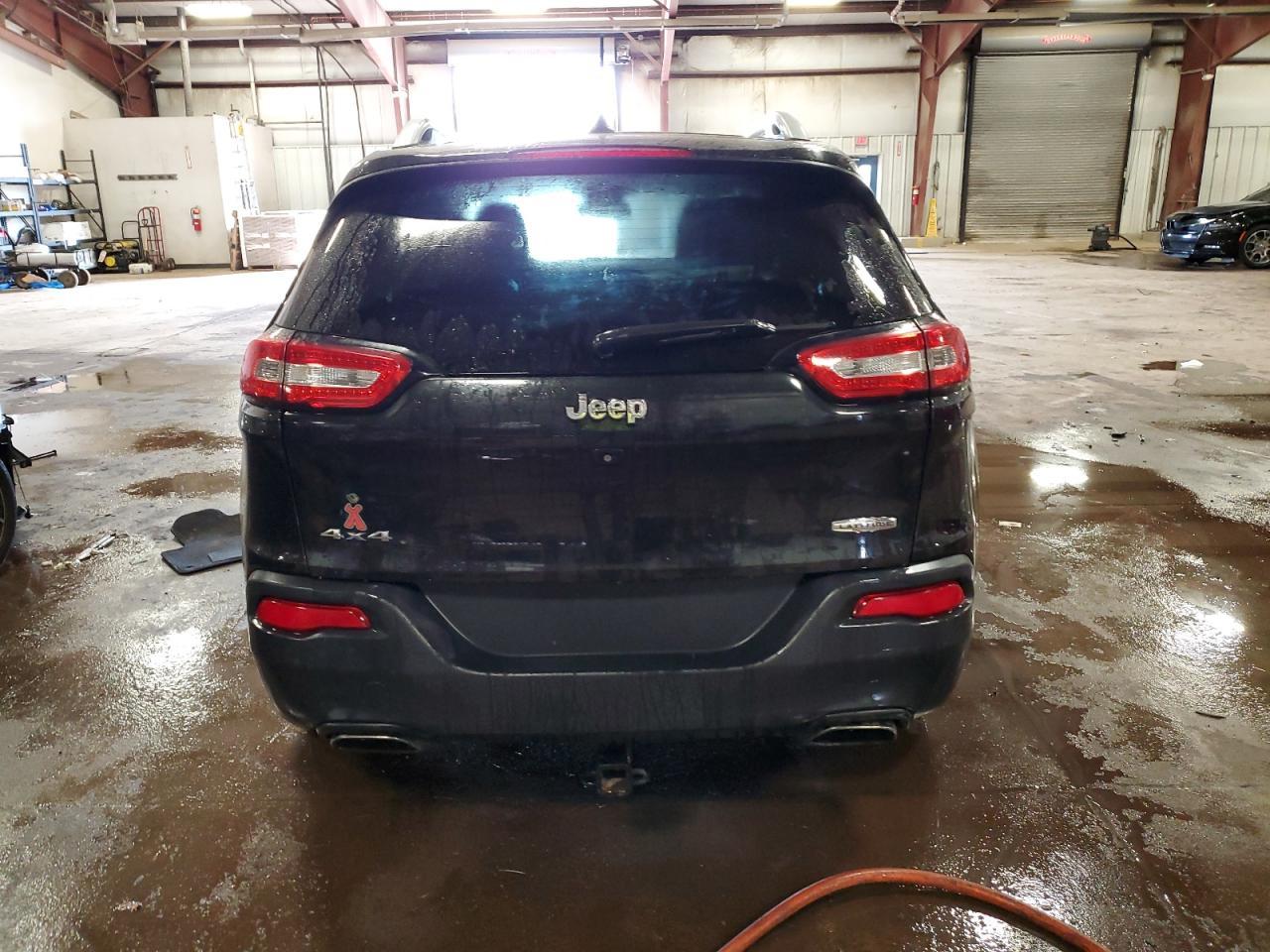 2015 Jeep Cherokee Latitude - Image 6