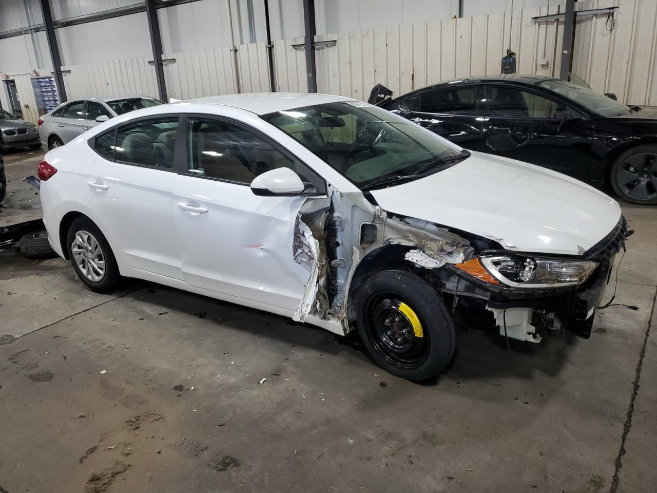 2017 Hyundai Elantra Se - Фото 4