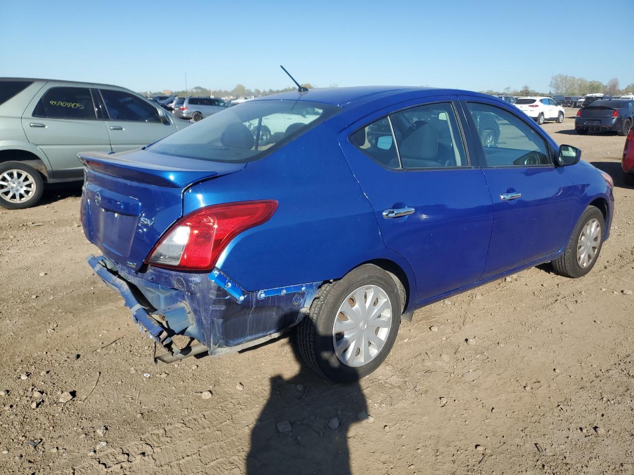 2016 Nissan Versa S - Image 3