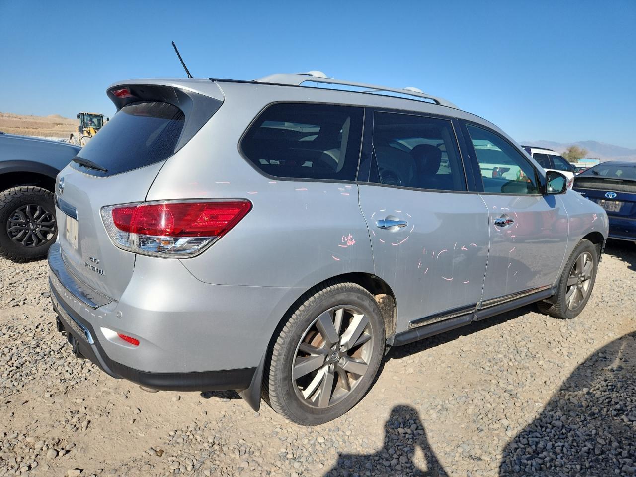 2016 Nissan Pathfinder S - Фото 3