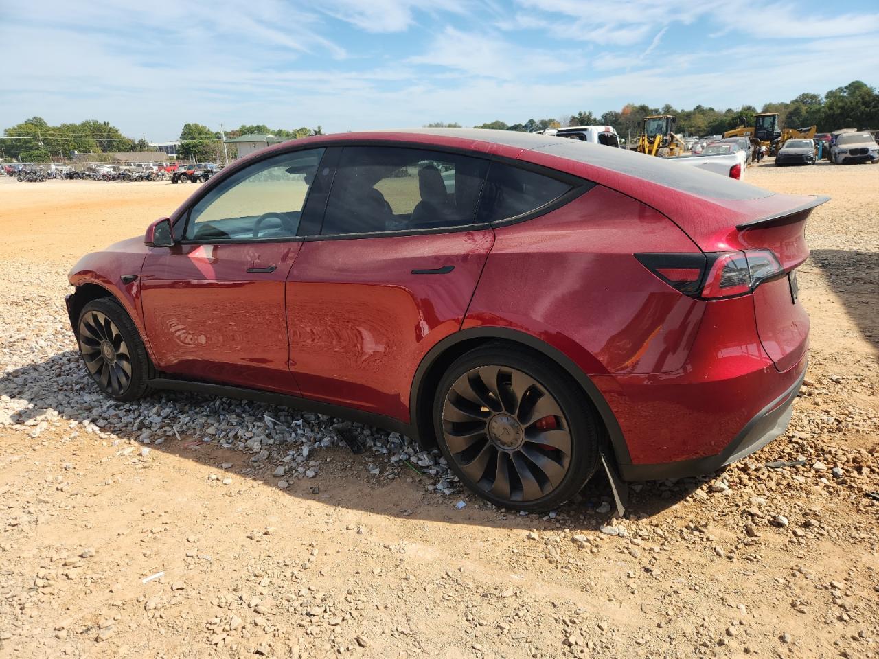 2024 Tesla Model Y - Фото 2