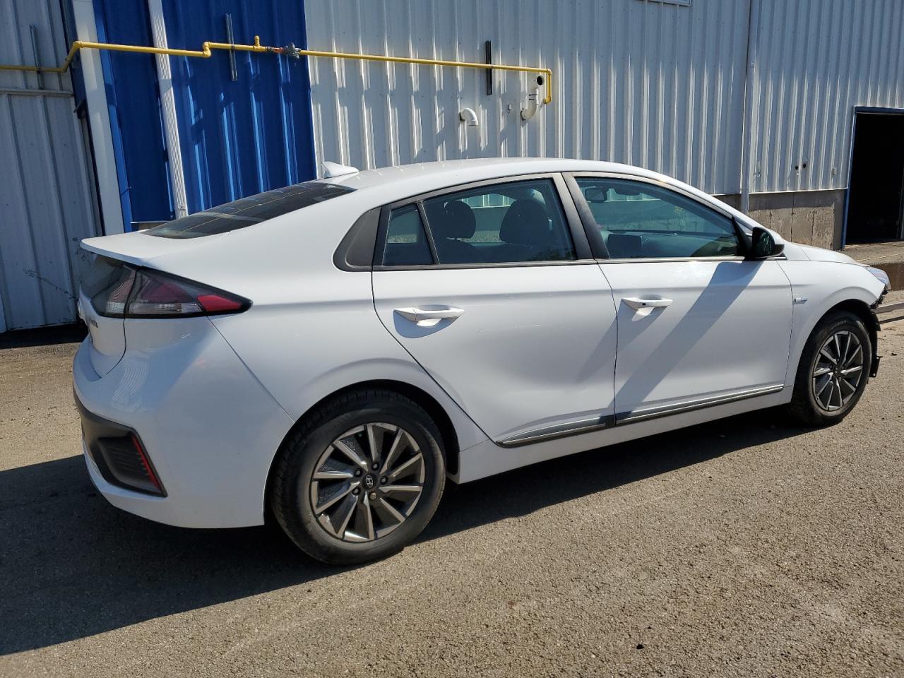 2020 Hyundai Ioniq Se - Фото 3