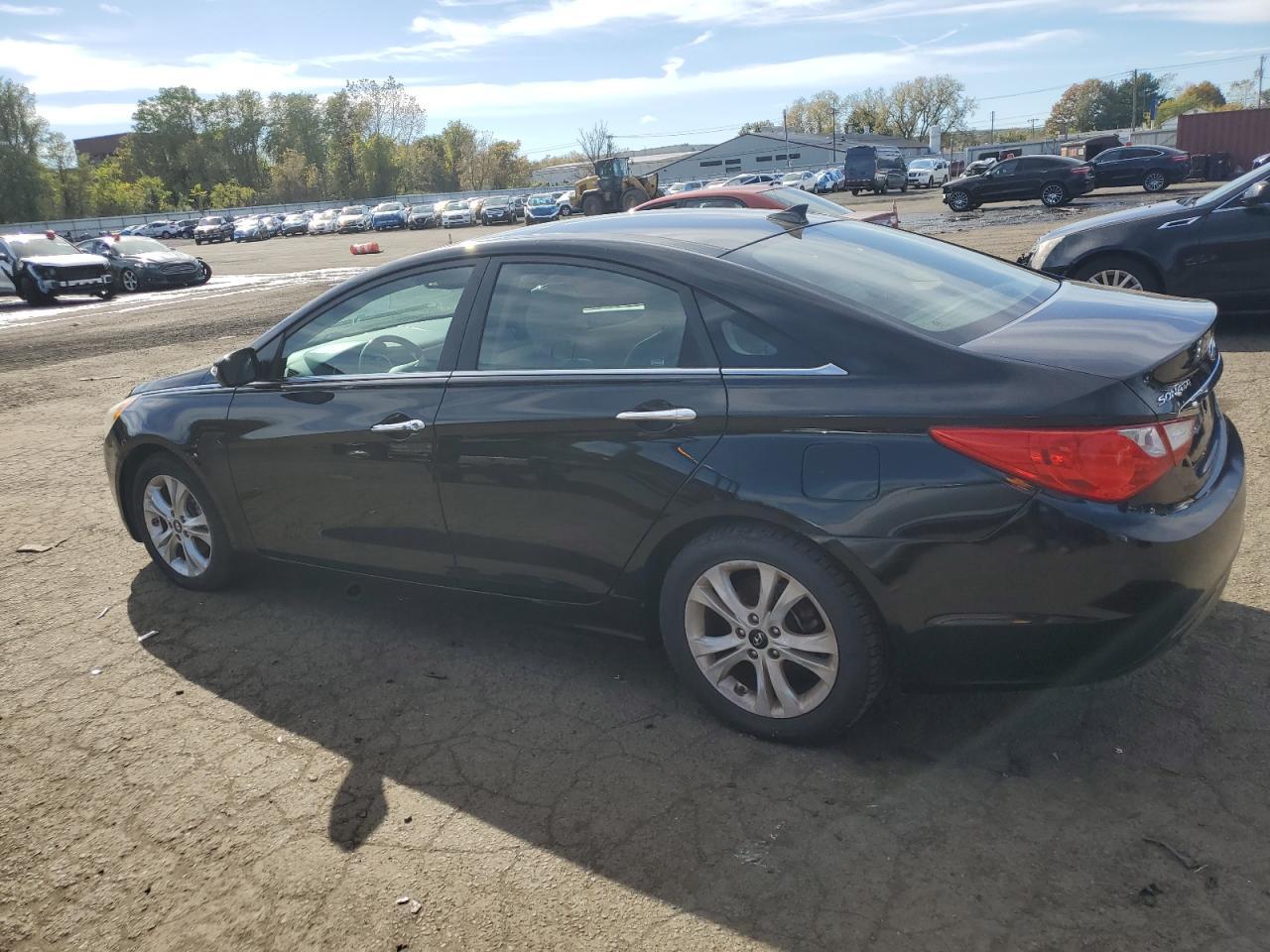 2012 Hyundai Sonata Se - Image 2
