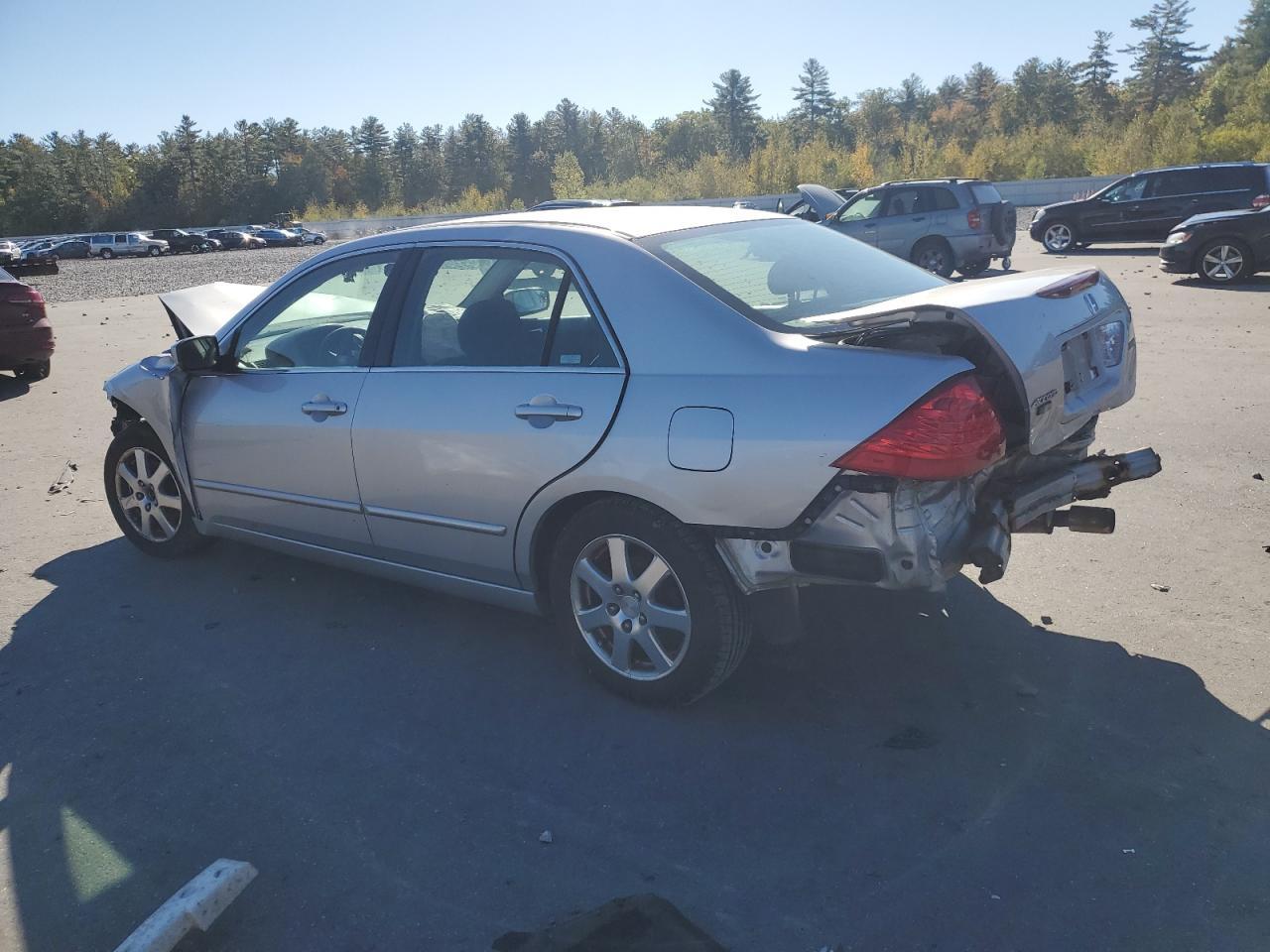 2007 Honda Accord - Image 2
