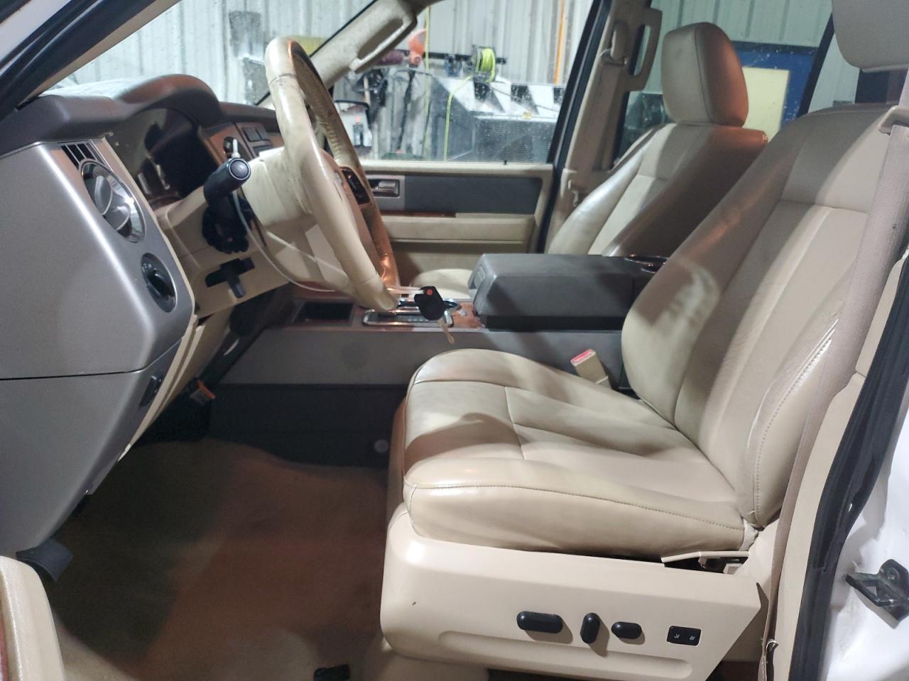 2010 Ford Expedition Eddie Bauer - Фото 7