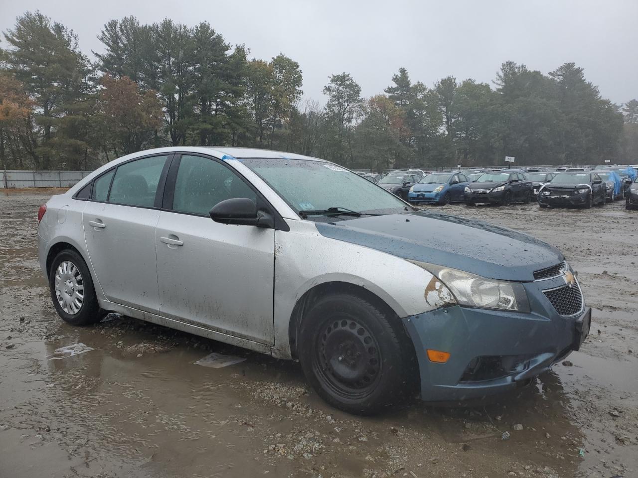 2014 Chevrolet Cruze Ls - Image 4