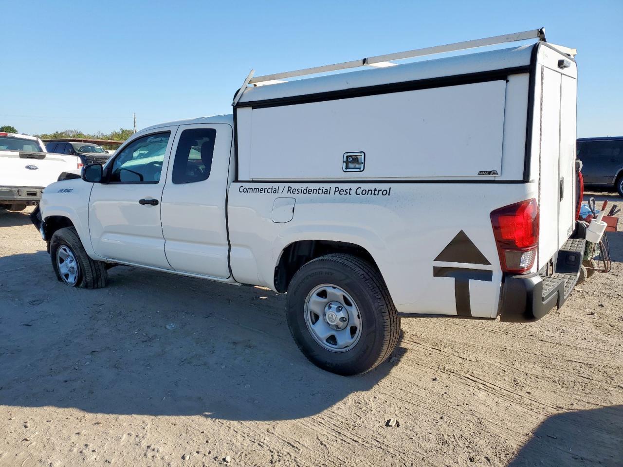 2021 Toyota Tacoma Access Cab - Image 2