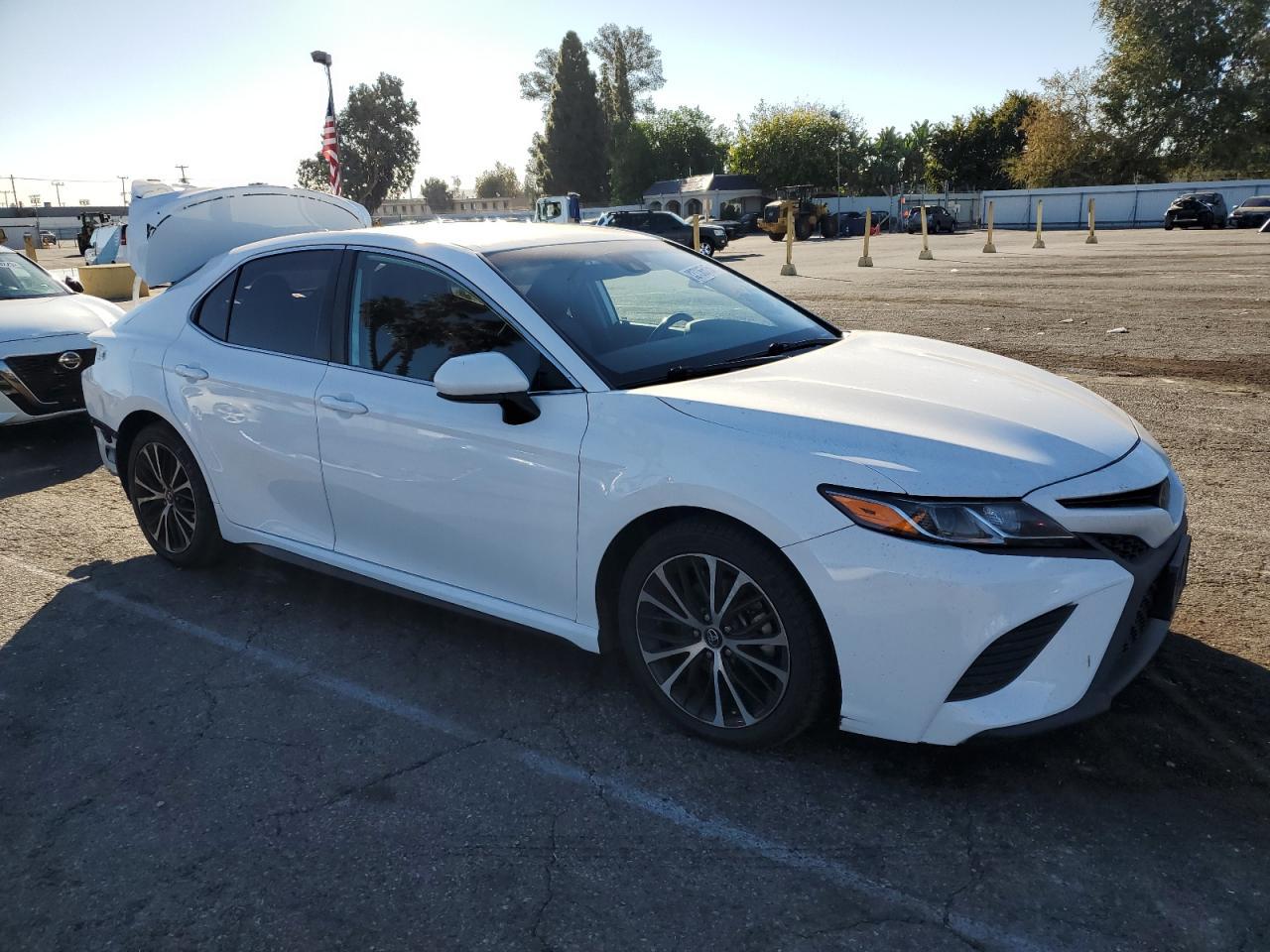 2019 Toyota Camry L - Image 4