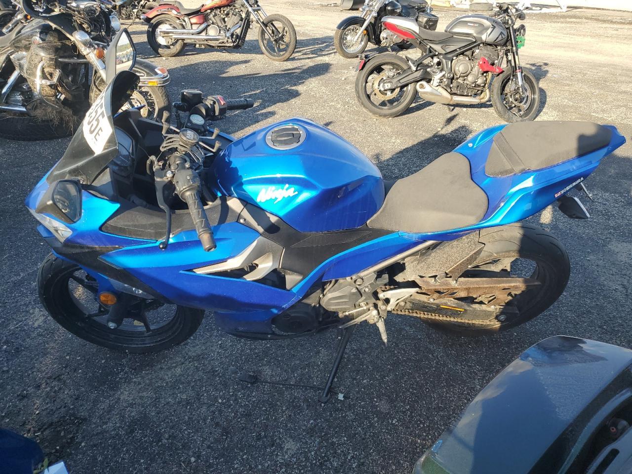 2018 Kawasaki Ex400 - Фото 3