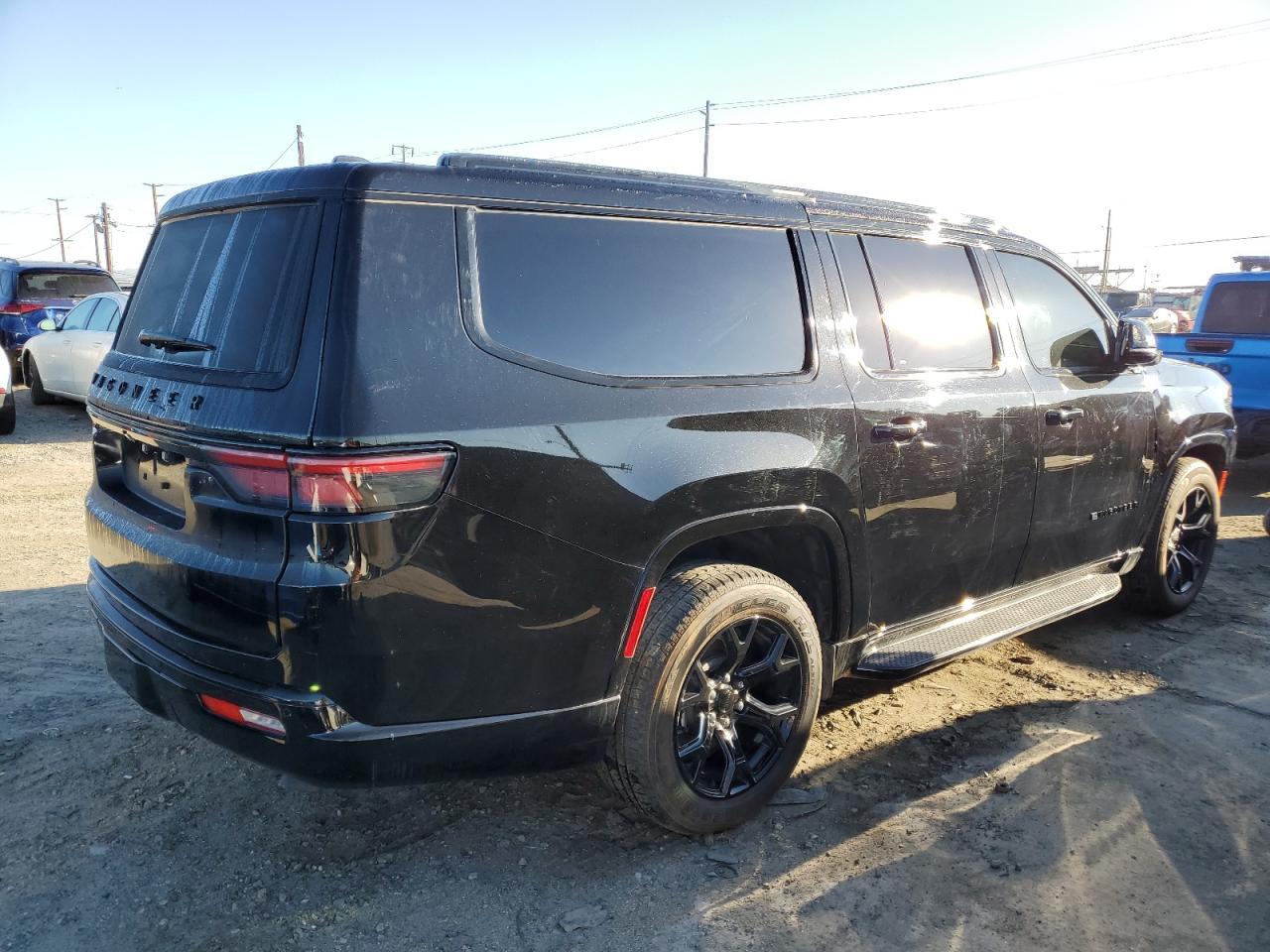 2024 Jeep Wagoneer L Series Ii - Фото 3