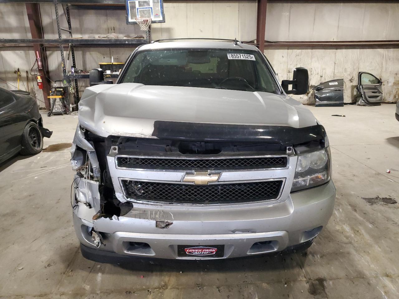 2011 Chevrolet Suburban K1500 Ls - Фото 5