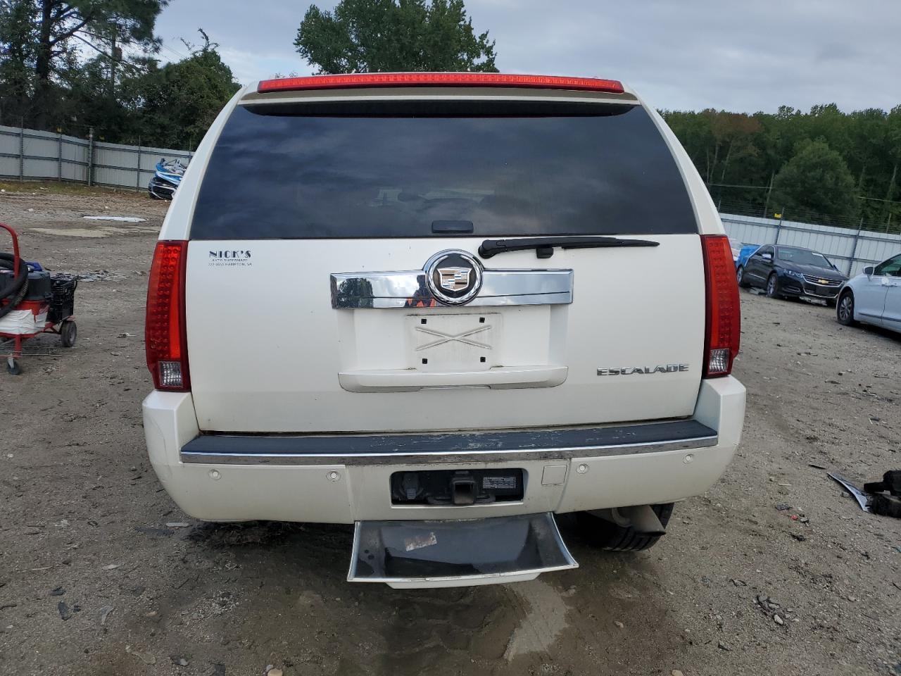 2008 Cadillac Escalade Luxury - Фото 6
