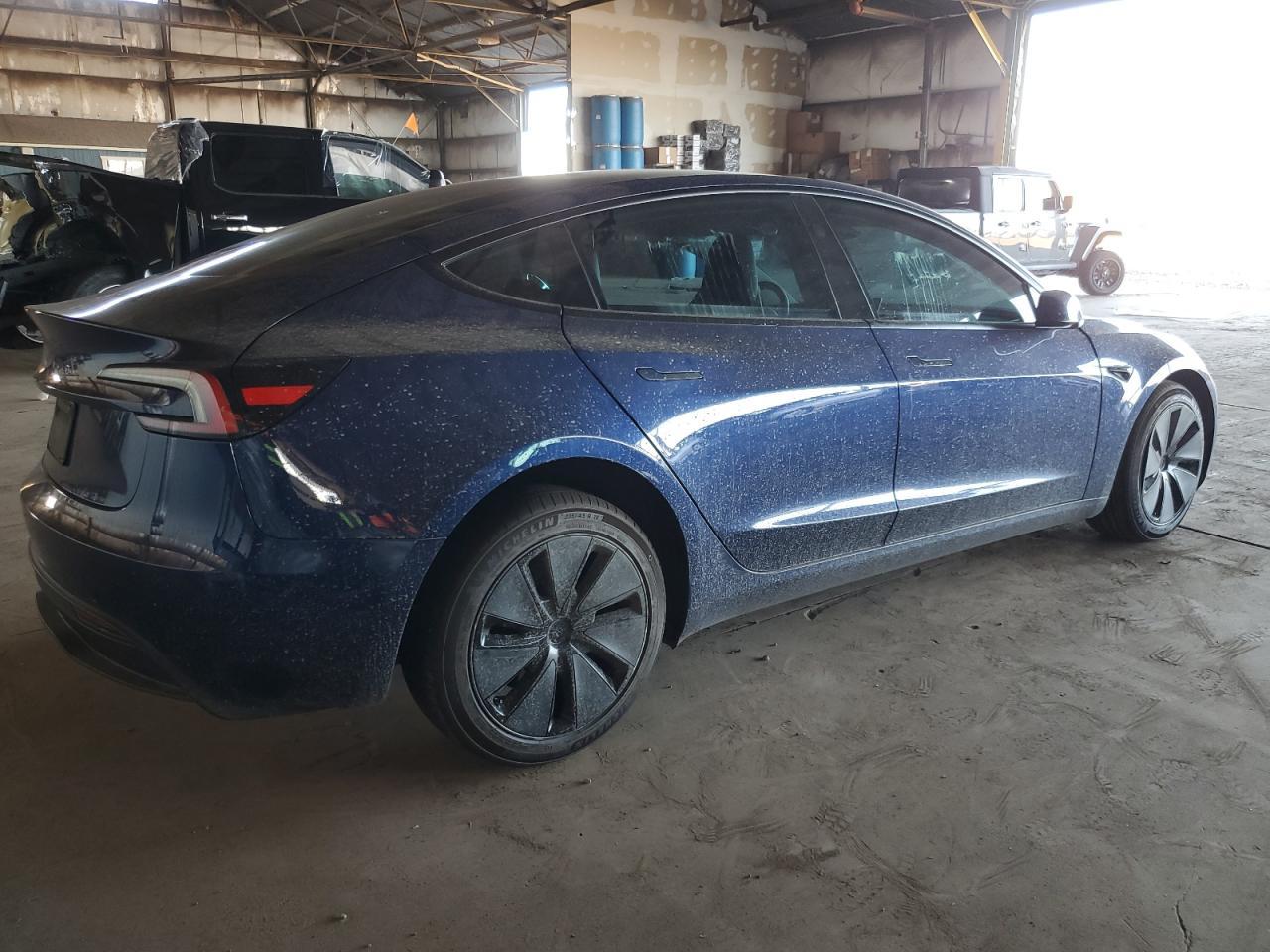 2024 Tesla Model 3 - Image 5