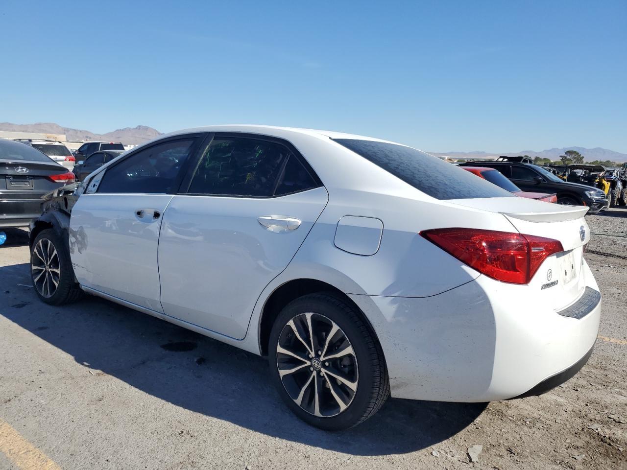 2017 Toyota Corolla L - Фото 2