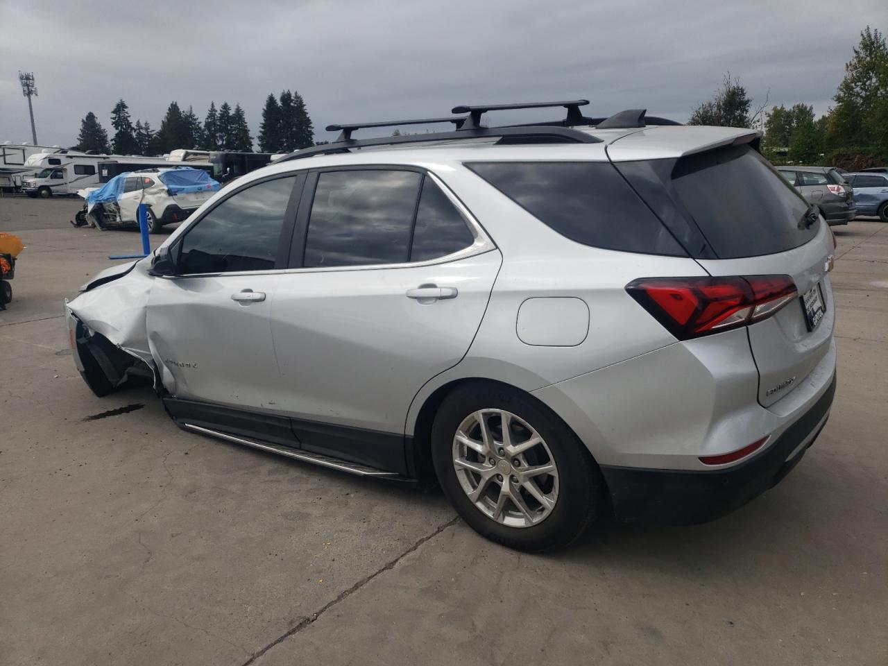 2022 Chevrolet Equinox Lt - Image 2