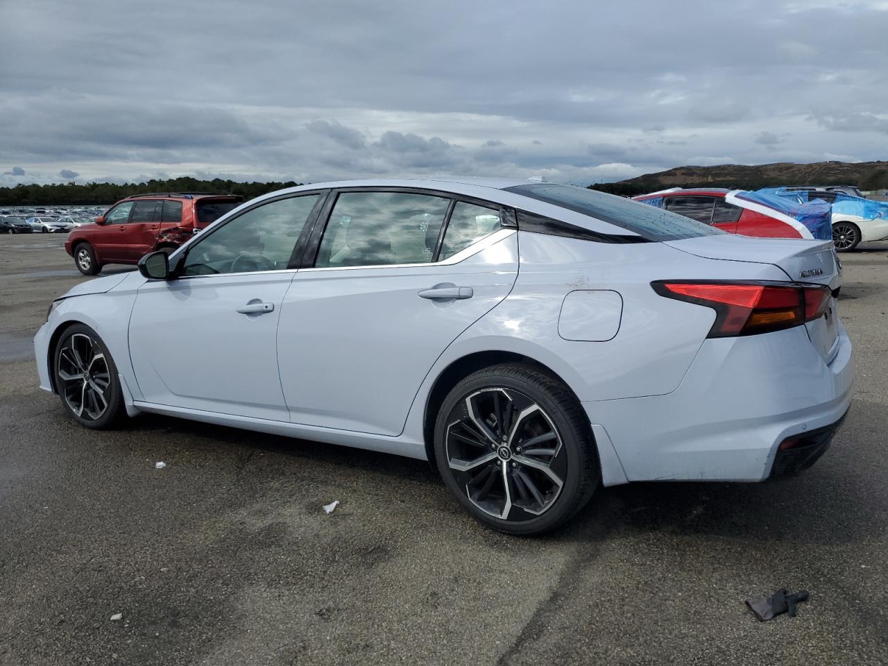 2024 Nissan Altima Sr - Фото 2