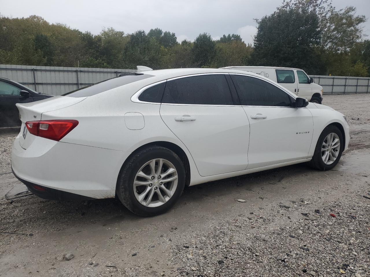 2017 Chevrolet Malibu Lt - Фото 3