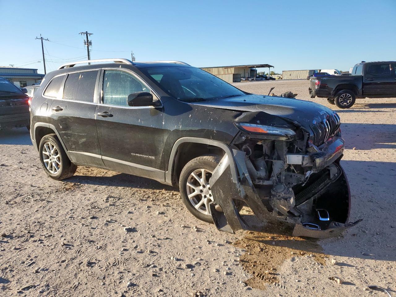 2016 Jeep Cherokee Latitude - Image 4