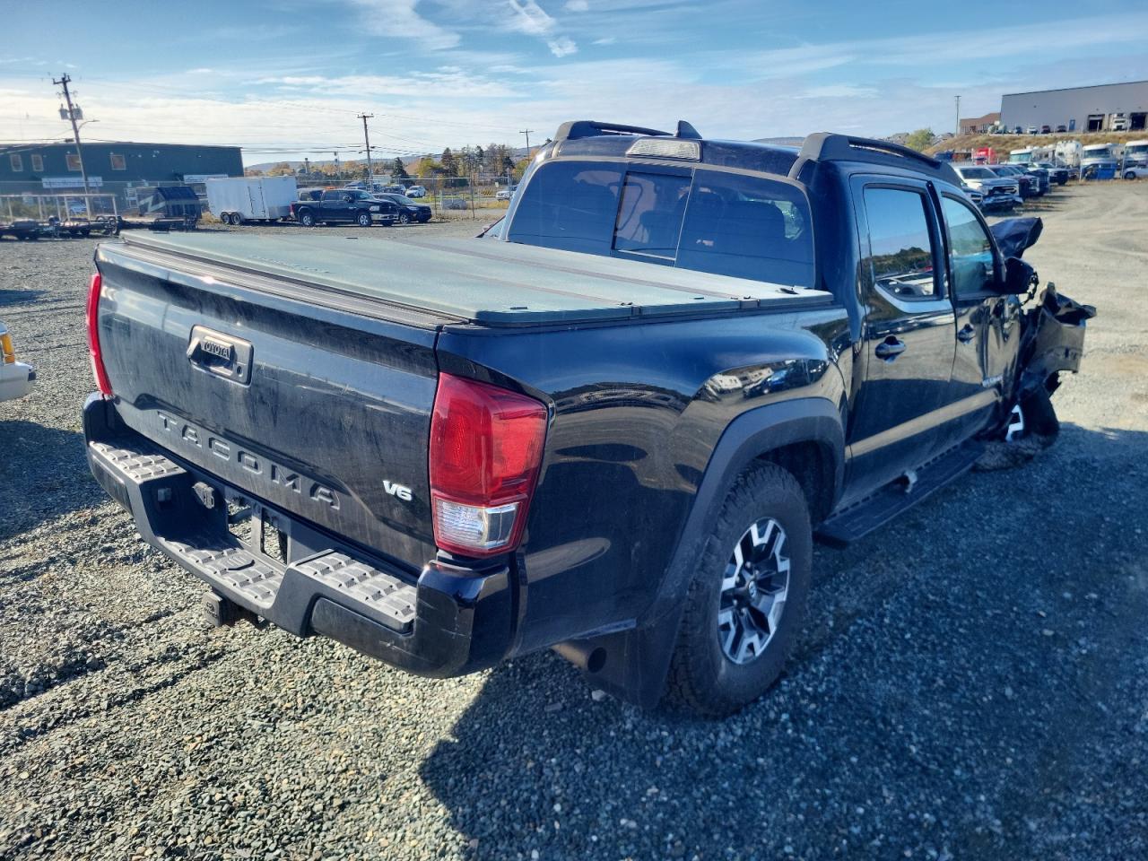 2017 Toyota Tacoma Double Cab - Фото 3