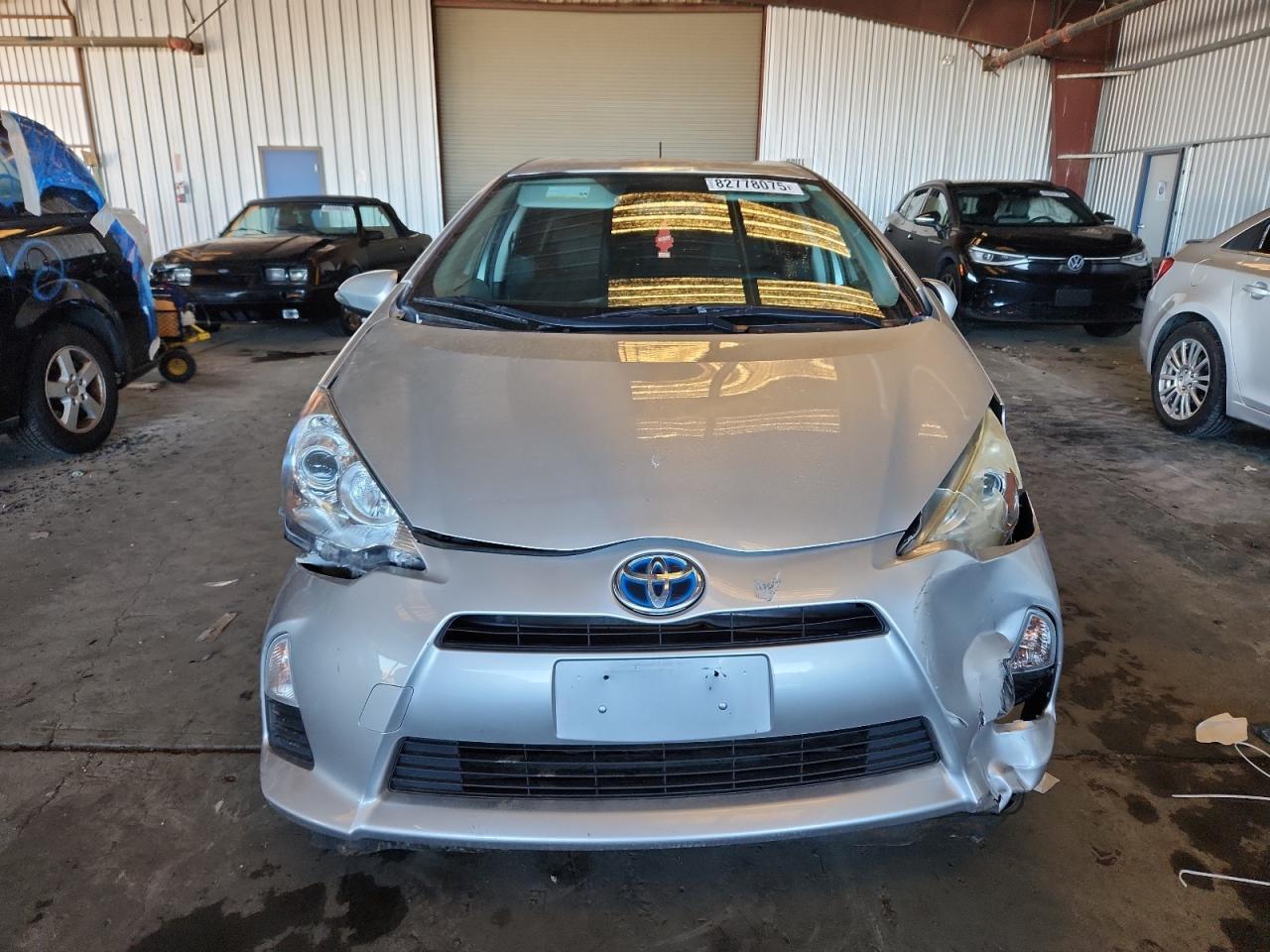 2012 Toyota Prius C - Image 5